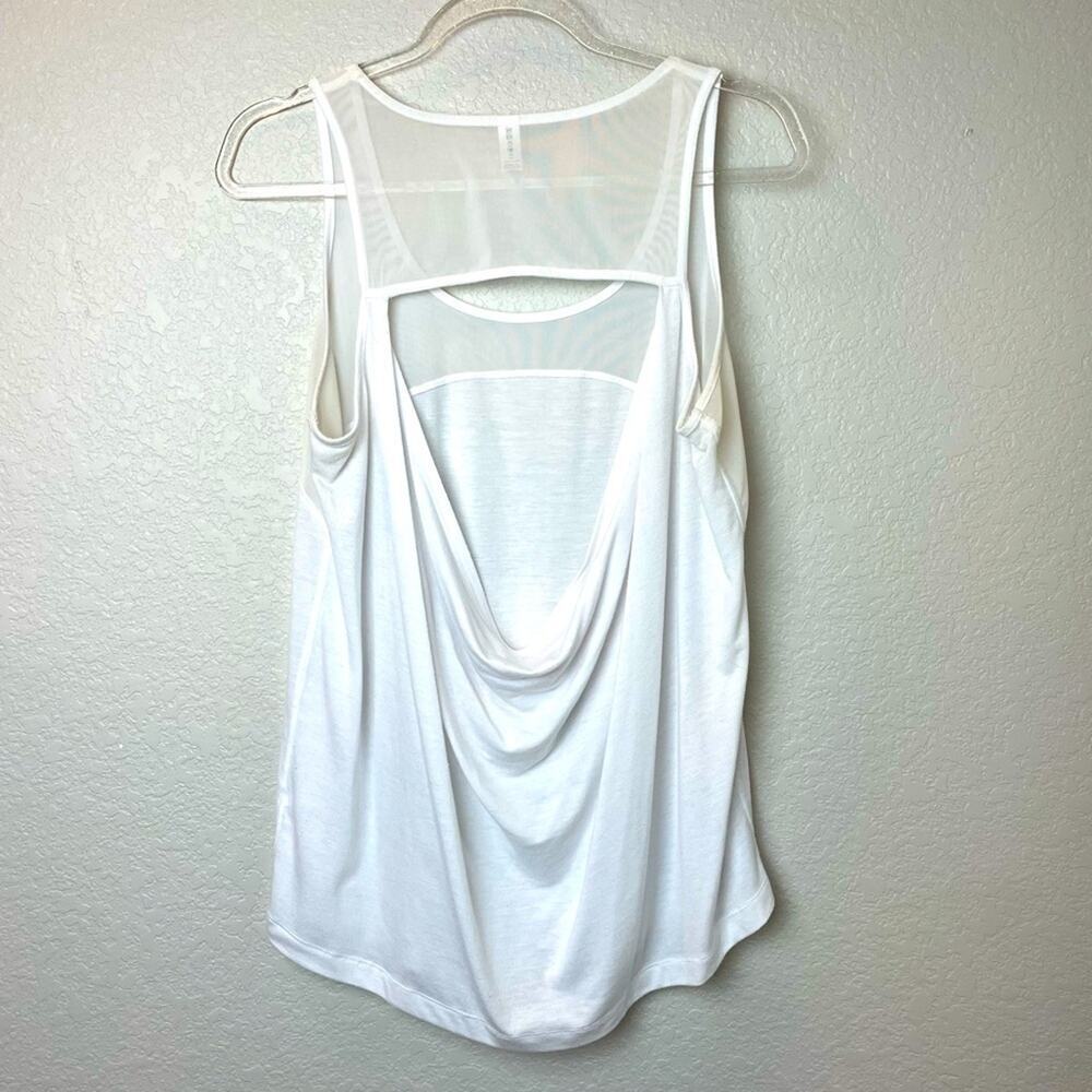 90 DEGREE White Workout Top with Mesh Detail & Back Detail Size L